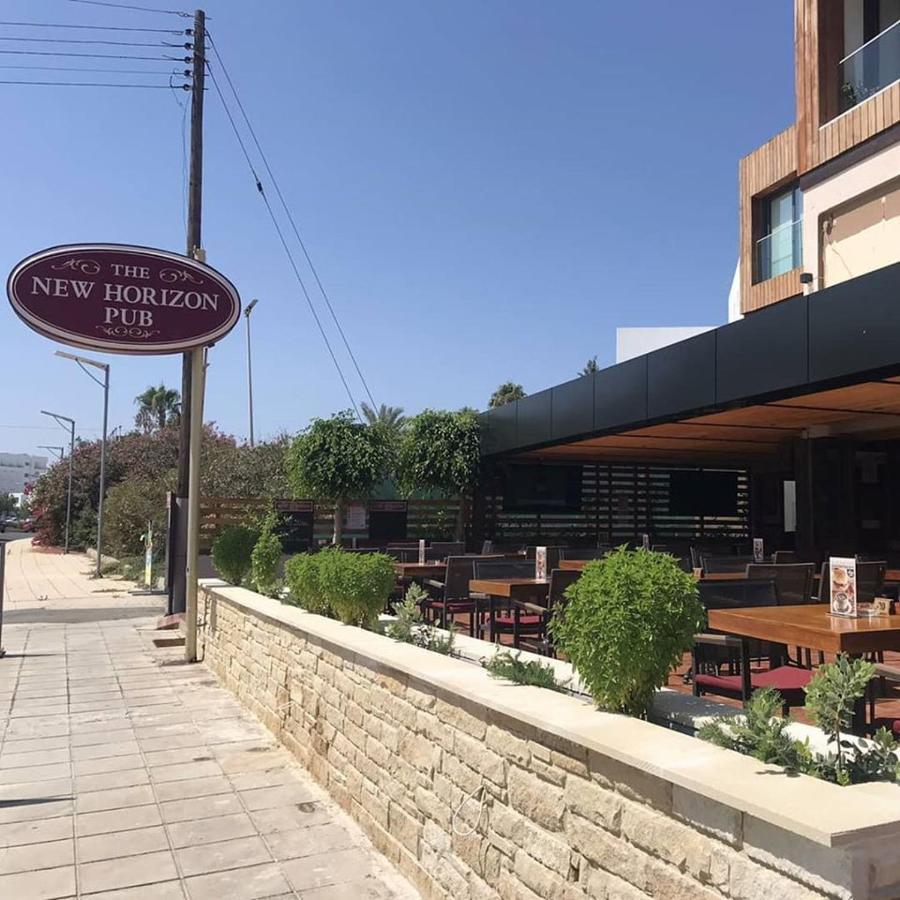 Terrazza Suites Paphos Buitenkant foto