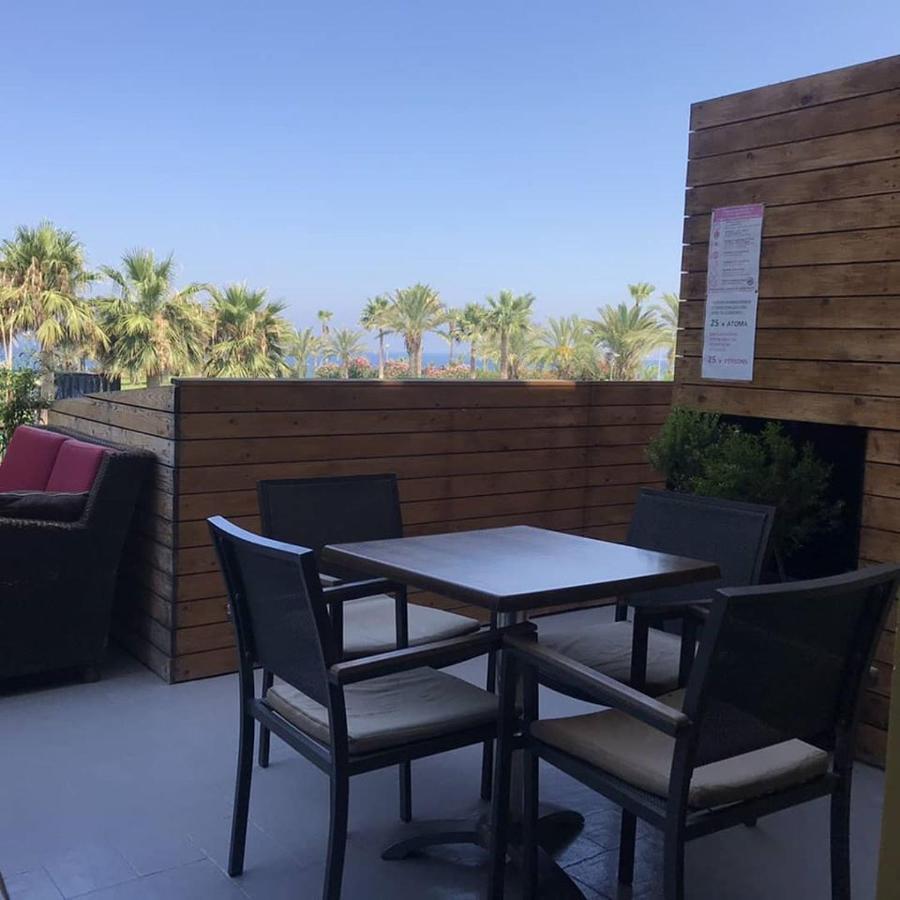 Terrazza Suites Paphos Buitenkant foto