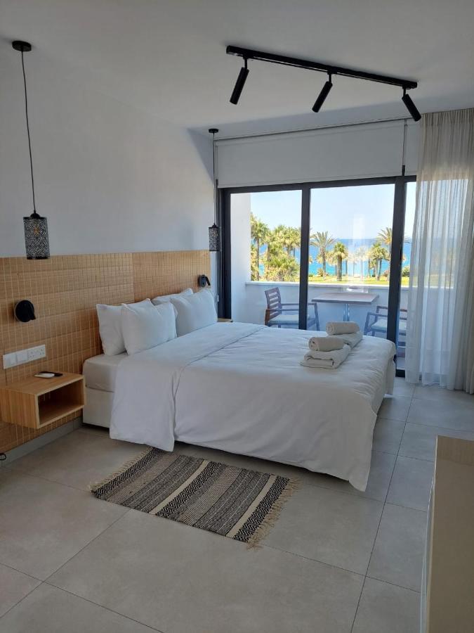 Terrazza Suites Paphos Buitenkant foto