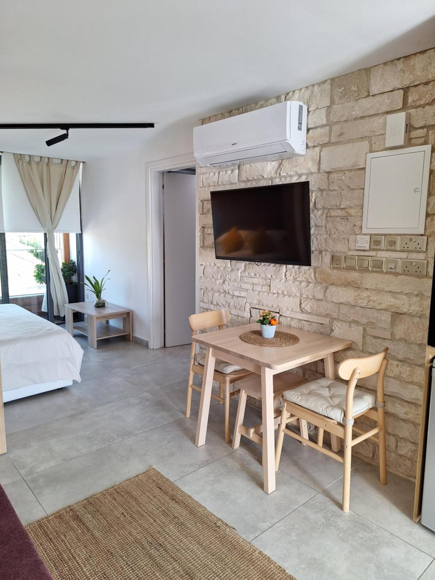 Terrazza Suites Paphos Buitenkant foto