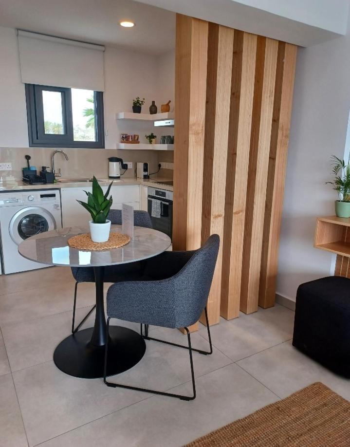 Terrazza Suites Paphos Buitenkant foto