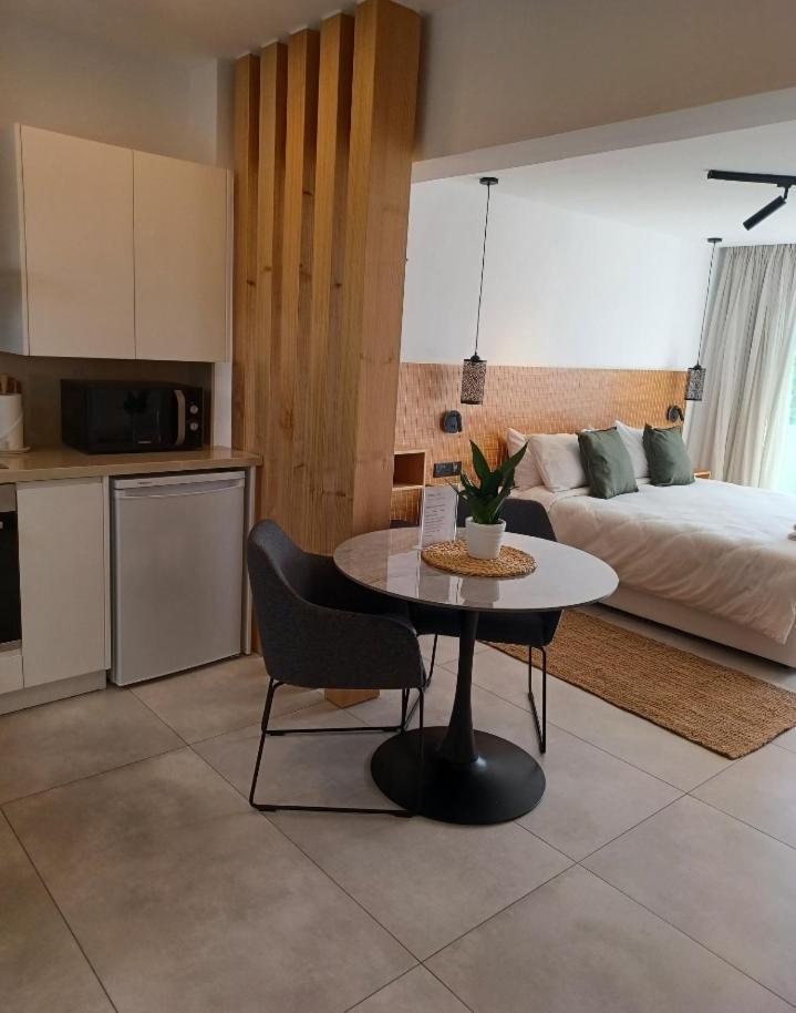Terrazza Suites Paphos Buitenkant foto