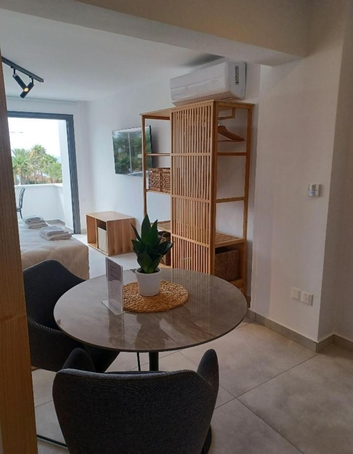 Terrazza Suites Paphos Buitenkant foto