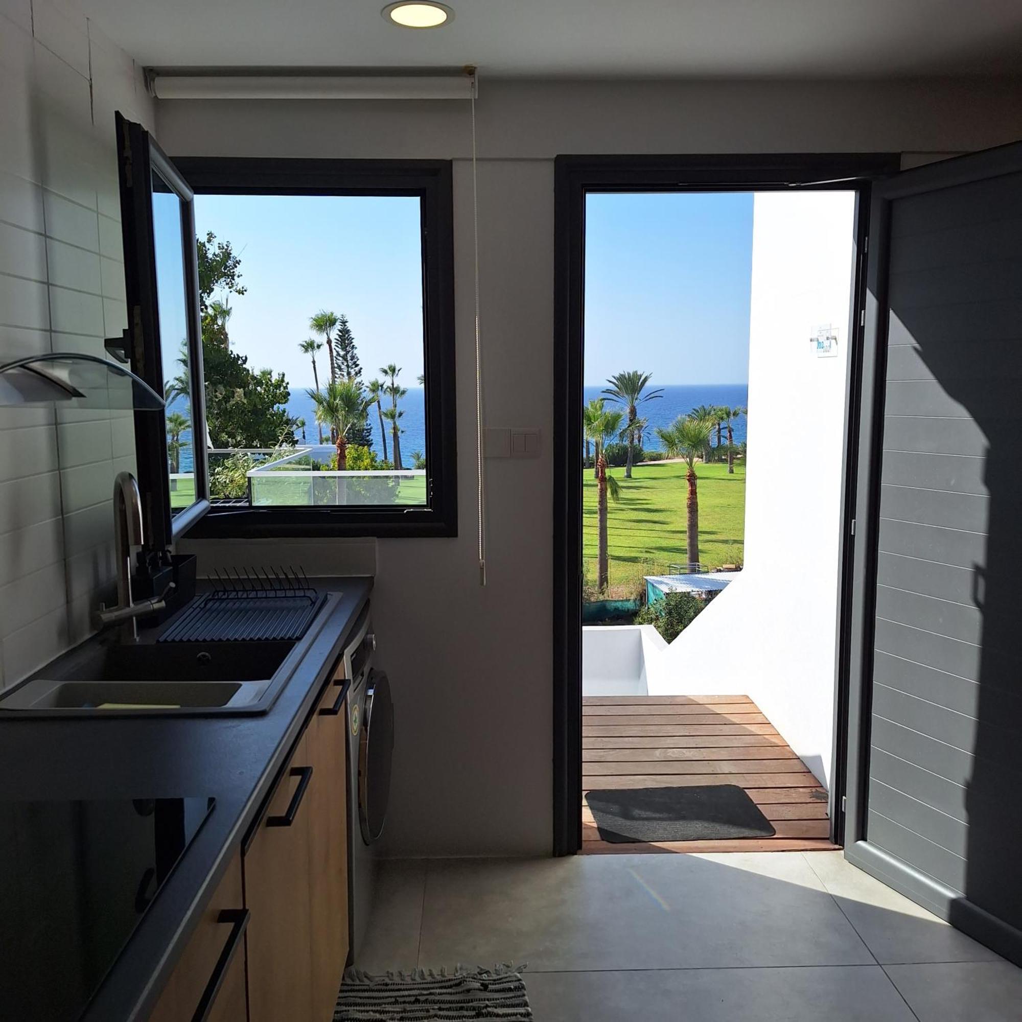 Terrazza Suites Paphos Kamer foto