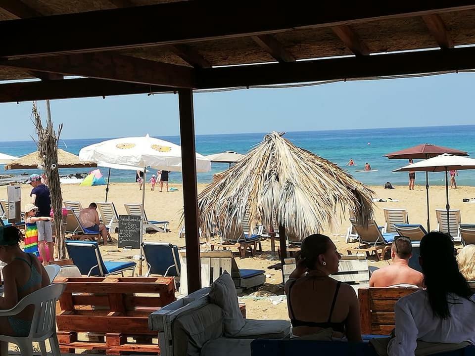 Terrazza Suites Paphos Buitenkant foto